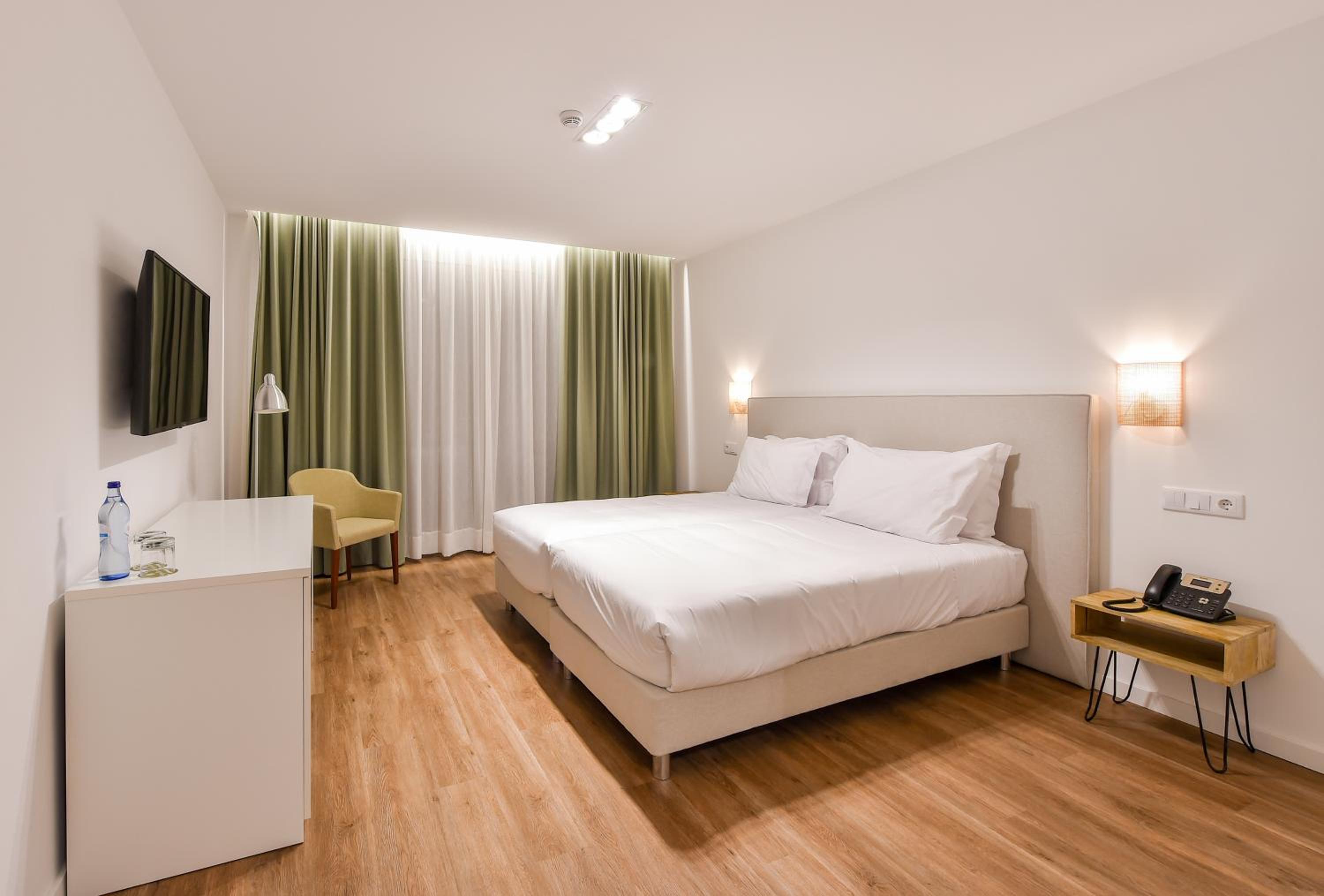 Serpa Hotel 12/50