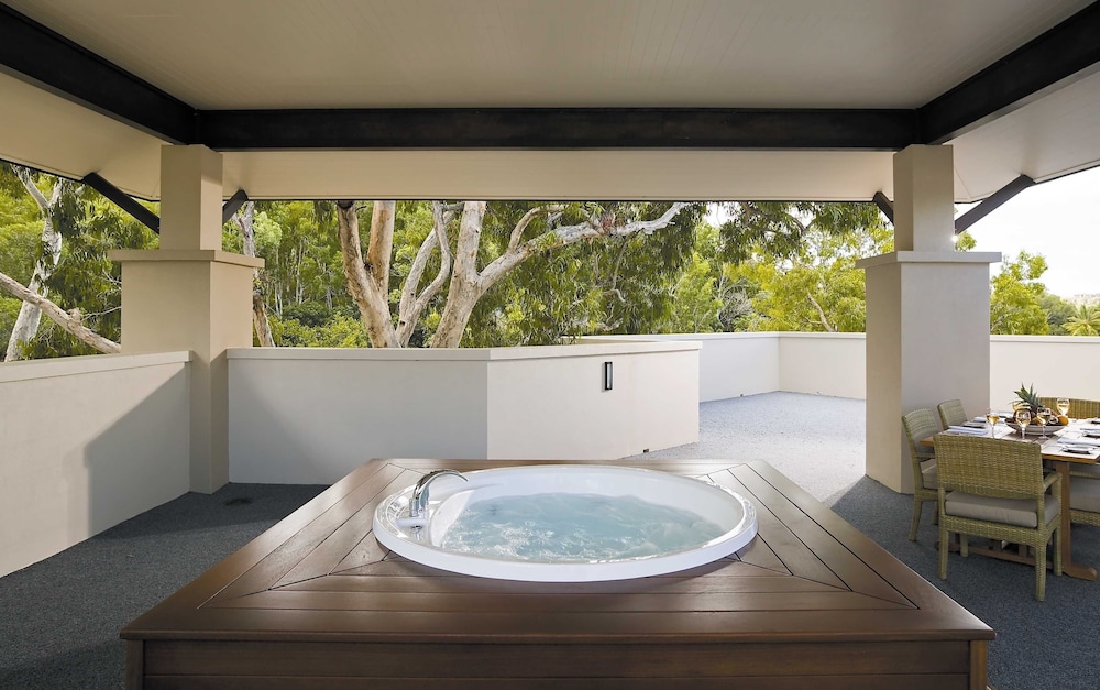 Pullman Palm Cove Sea Temple Resort and Spa 45/77