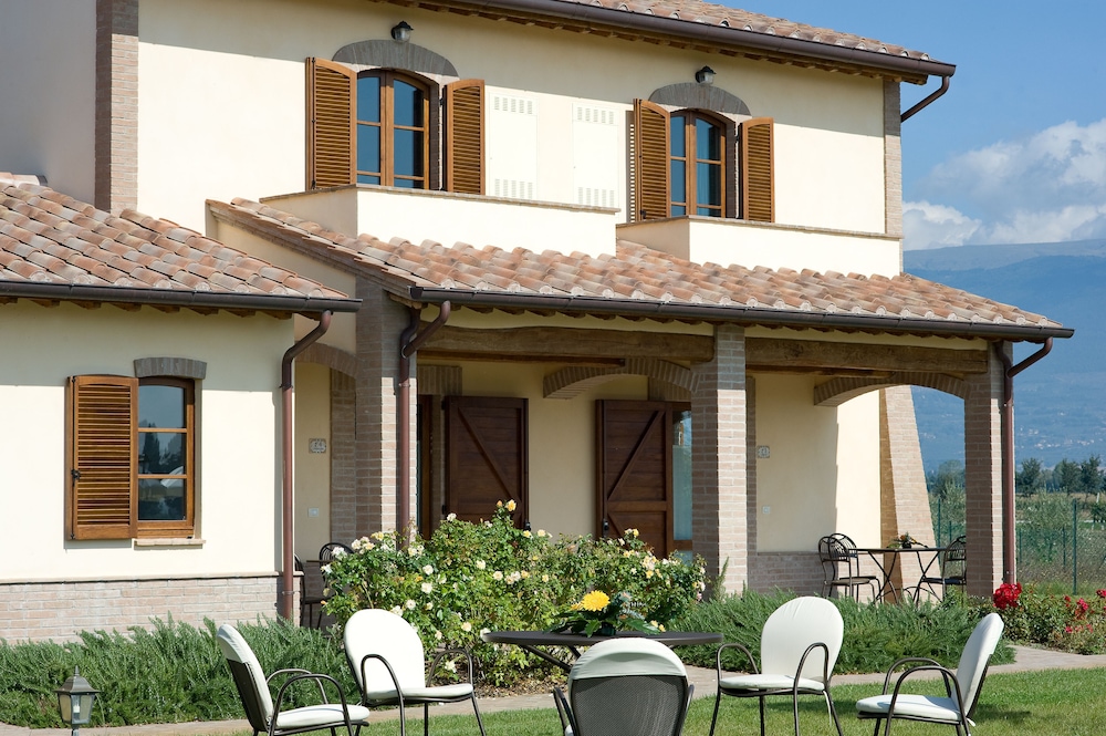 AGRITURISMO LE RONDINI DI FRANCESCO DI ASSISI 2/66