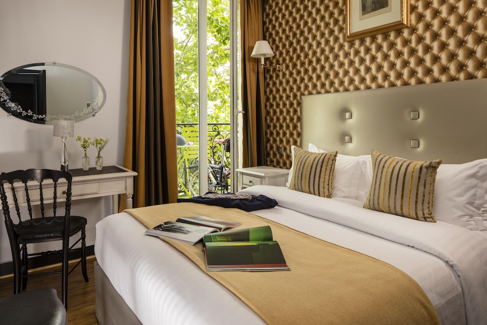 Hotel Plaza Elysees 16/50