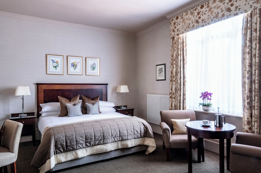 Audleys Wood Hotel 4/50