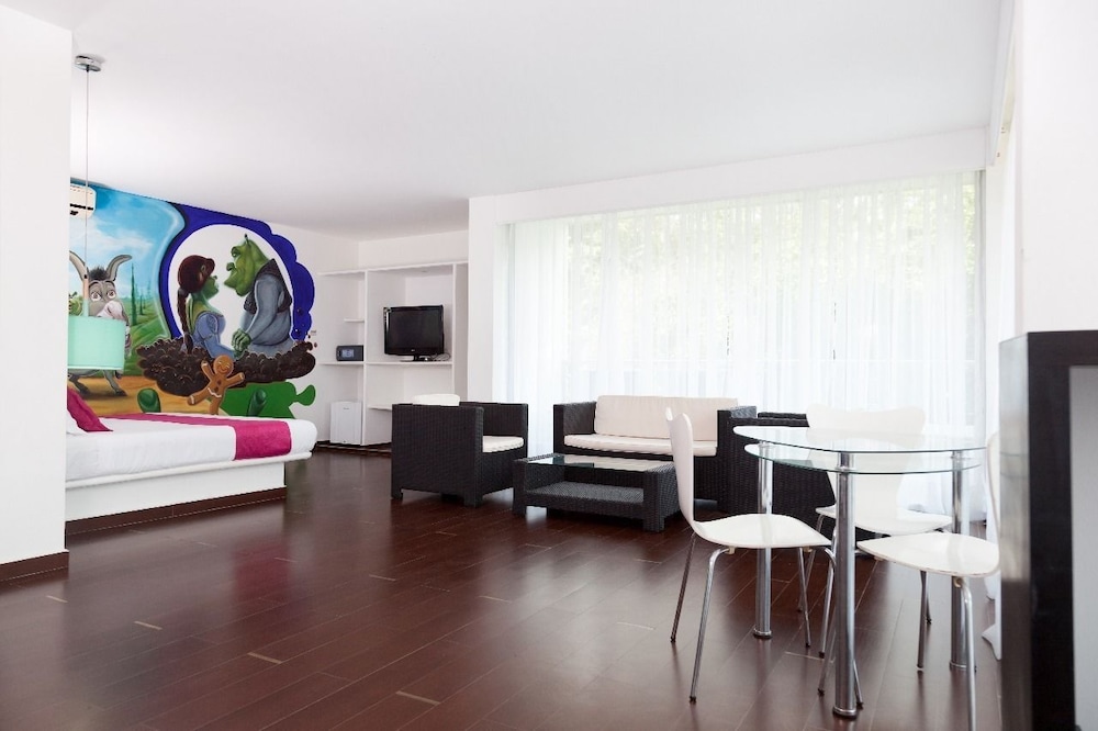 Hotel Paraiso Estudios 19/28