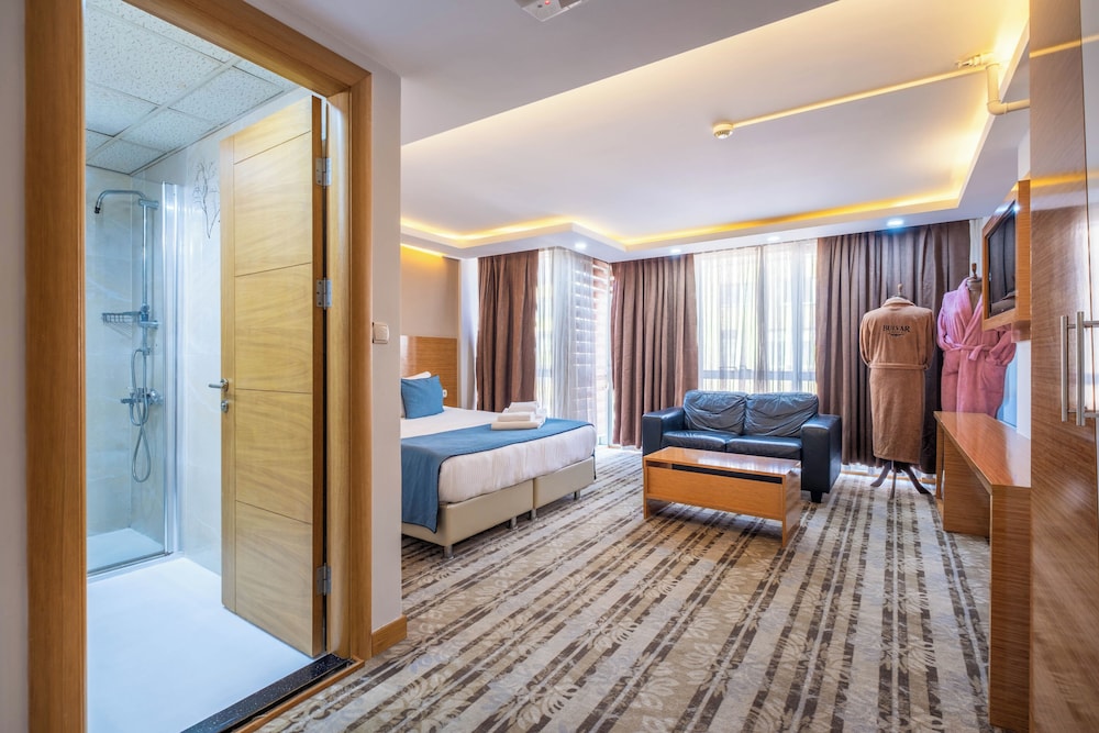 Bulvar Hotel 25/49
