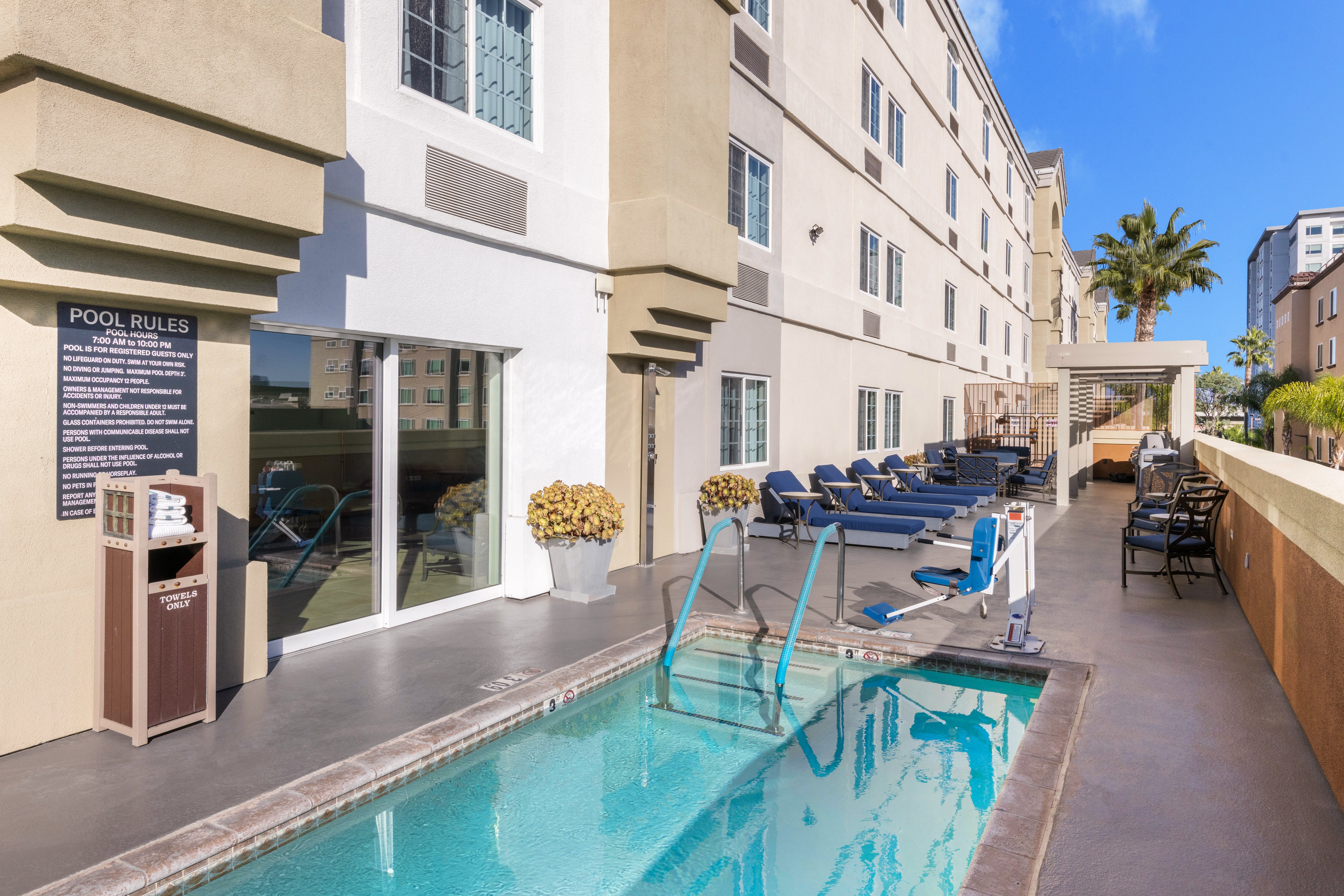 Candlewood Suites Anaheim - Resort Area 36/36