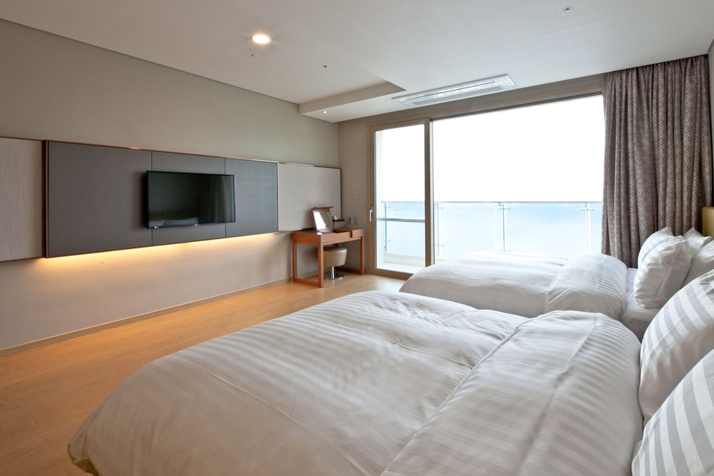 Sono, Water, Family, 2 Double Beds, Ocean View, Kitchen، Sono Calm Geoje 3/3