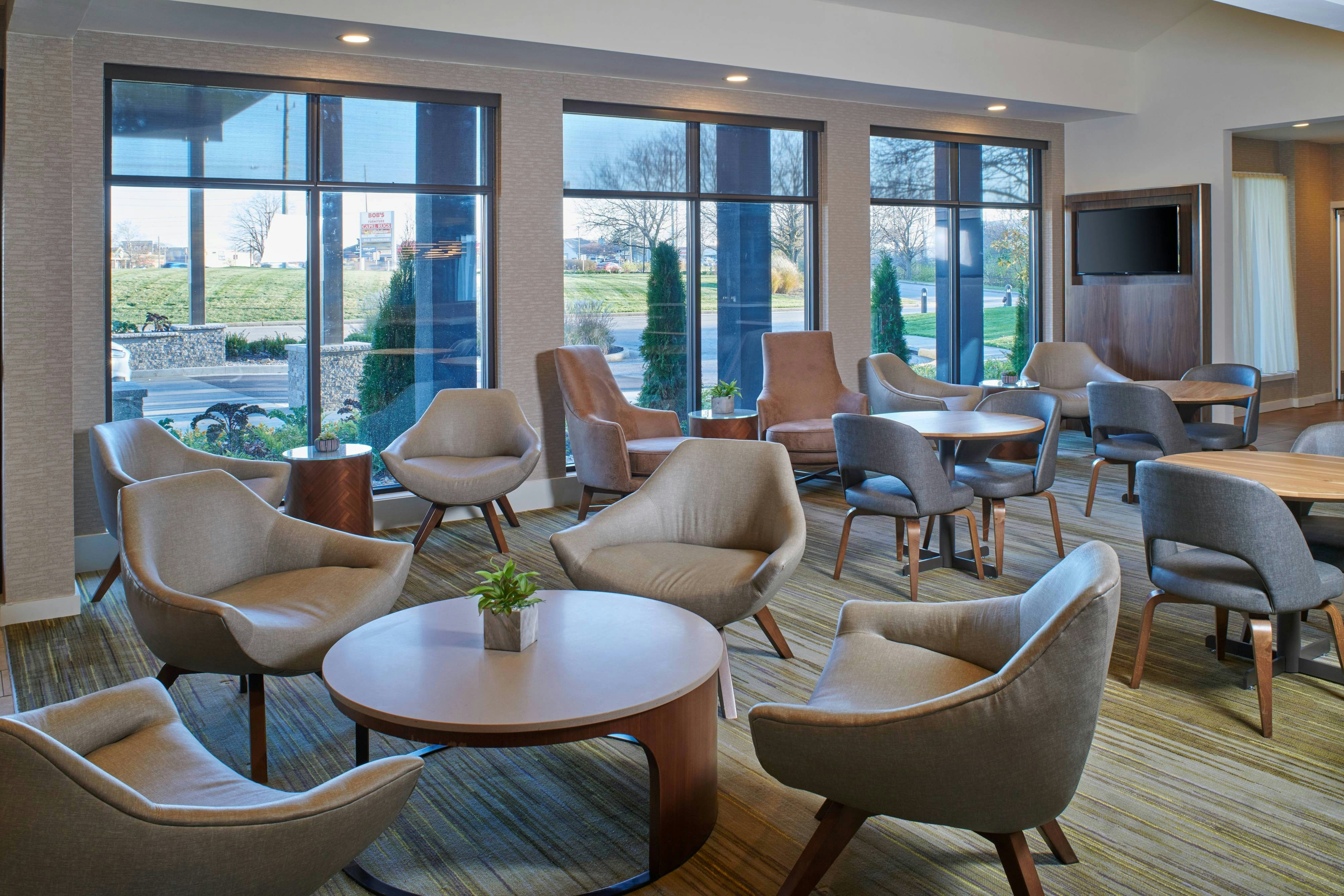 Courtyard Indianapolis Castleton 24/46
