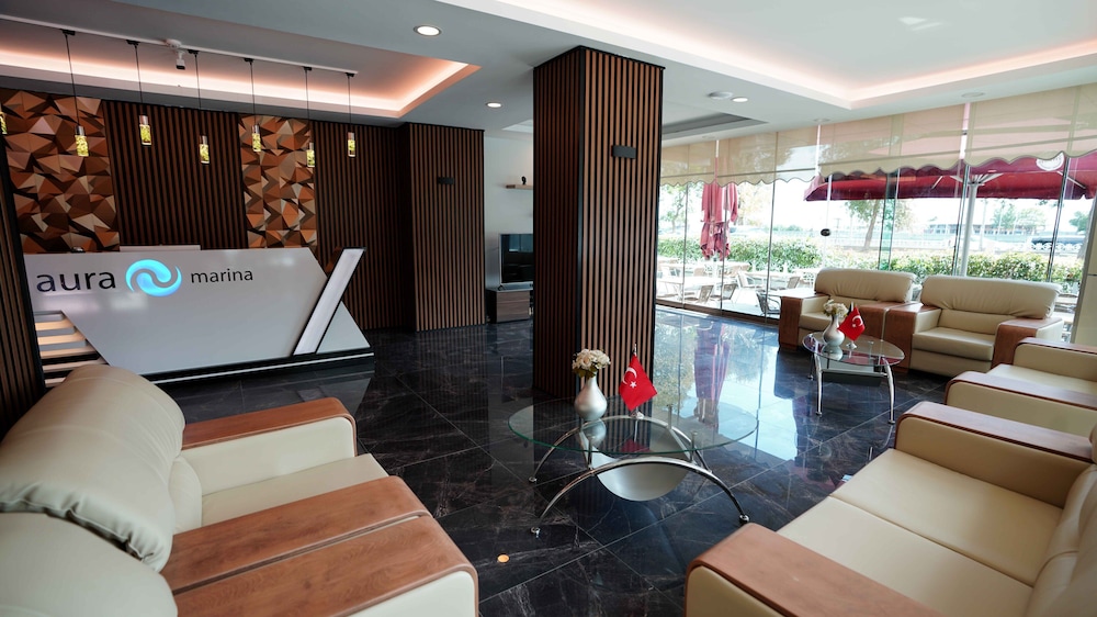 Cevheri S Hotel 22/53