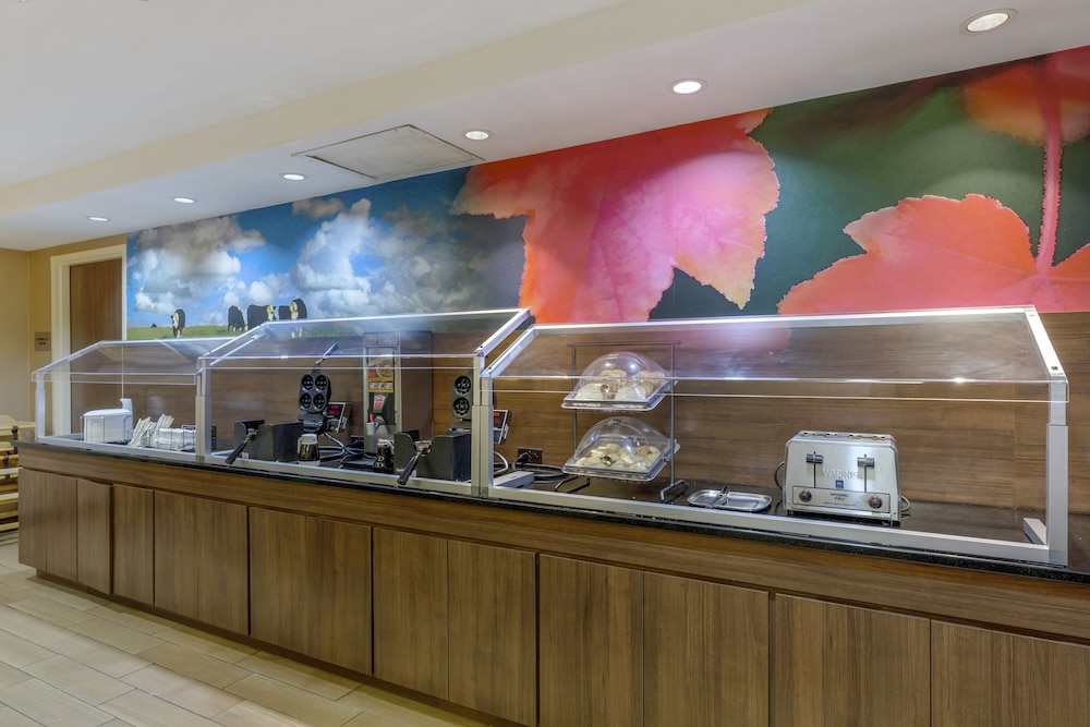 Quality Inn and Suites Sandusky 34/40