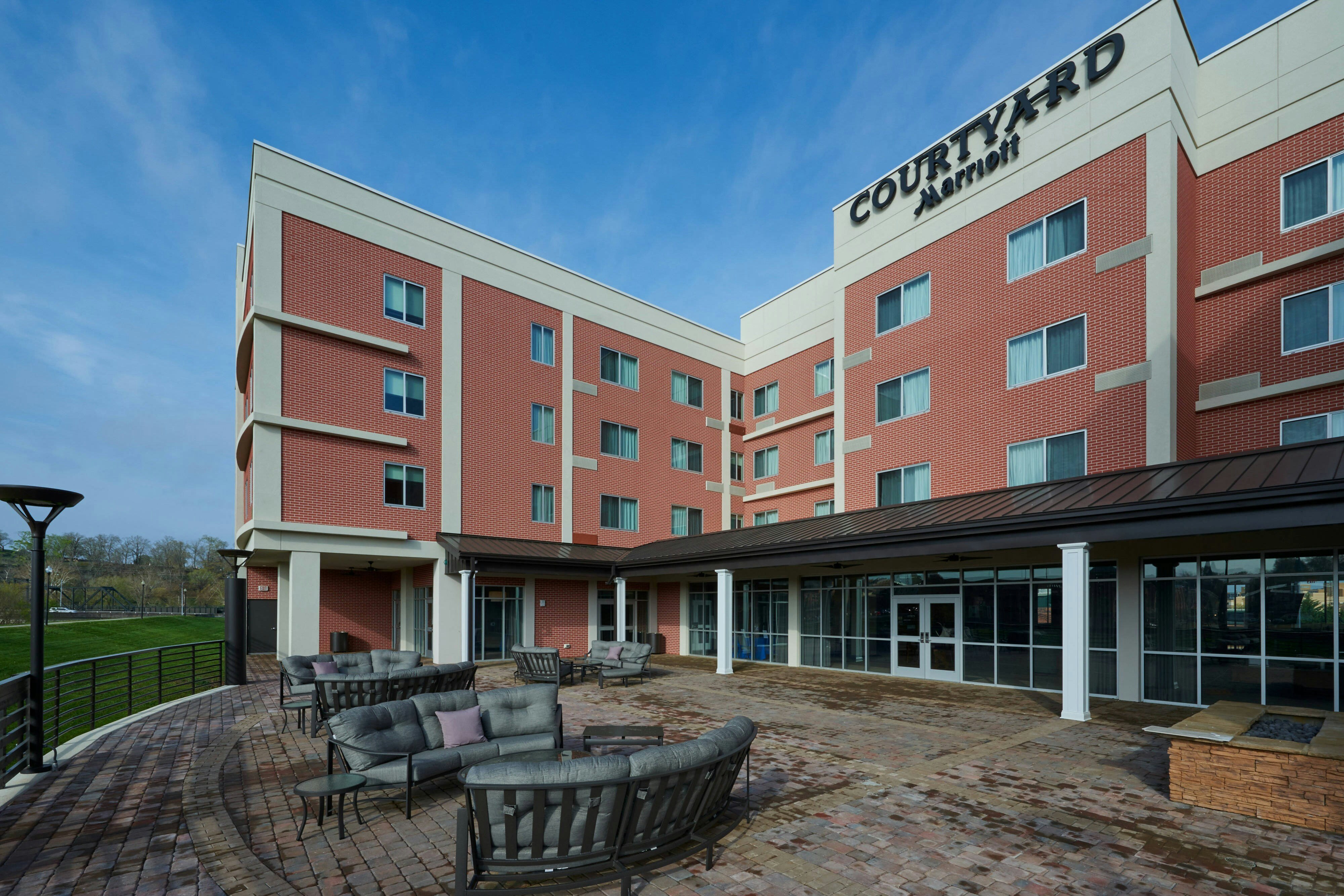 Courtyard by Marriott Rome Riverwalk 20/20