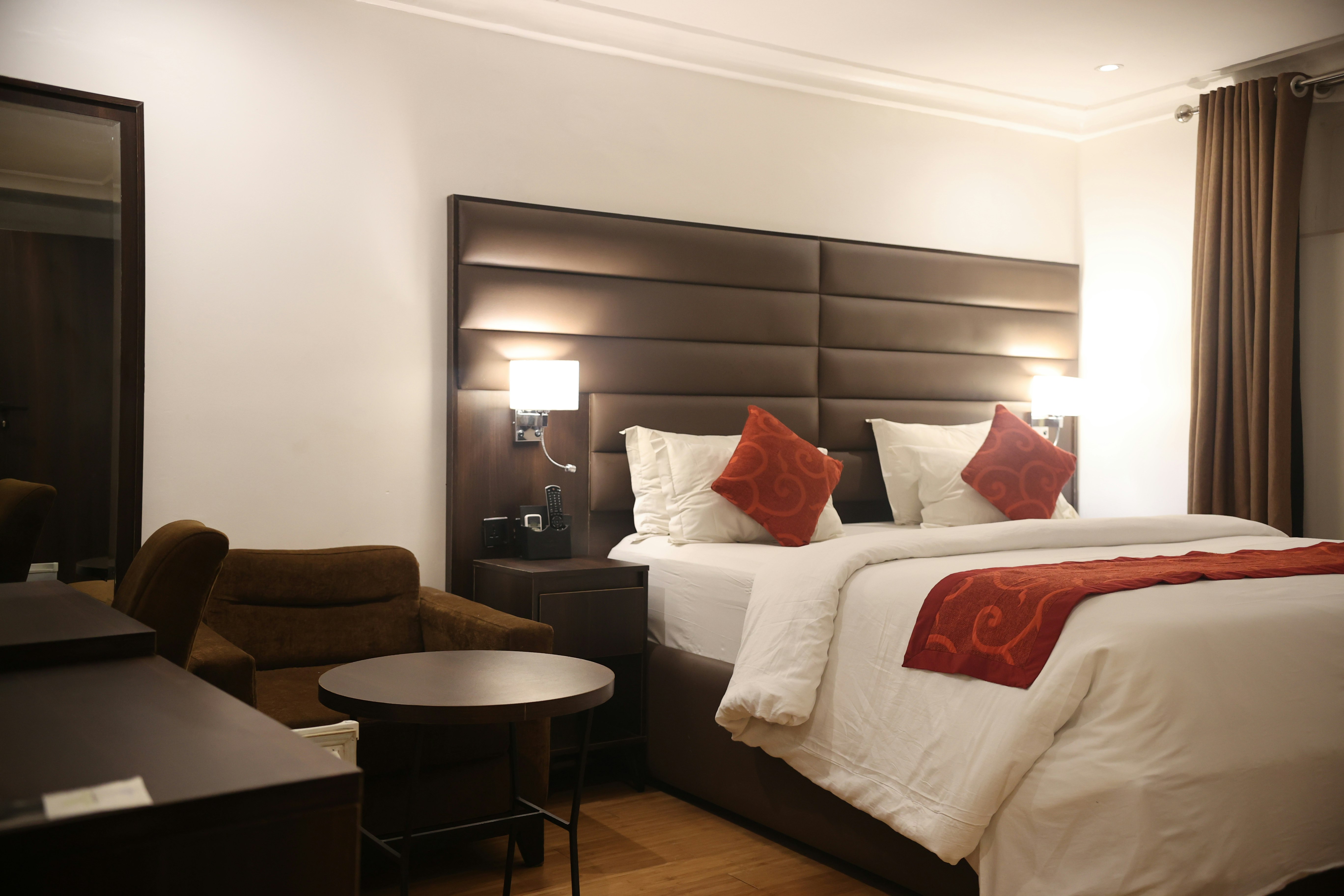Bolton White Hotels 14/24
