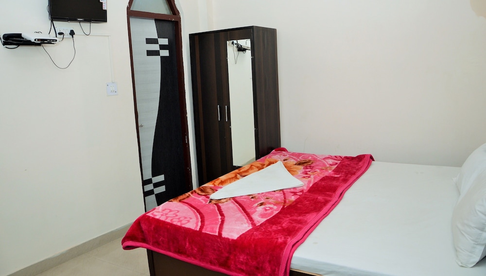 Hotel Mangalam Palace 9/17