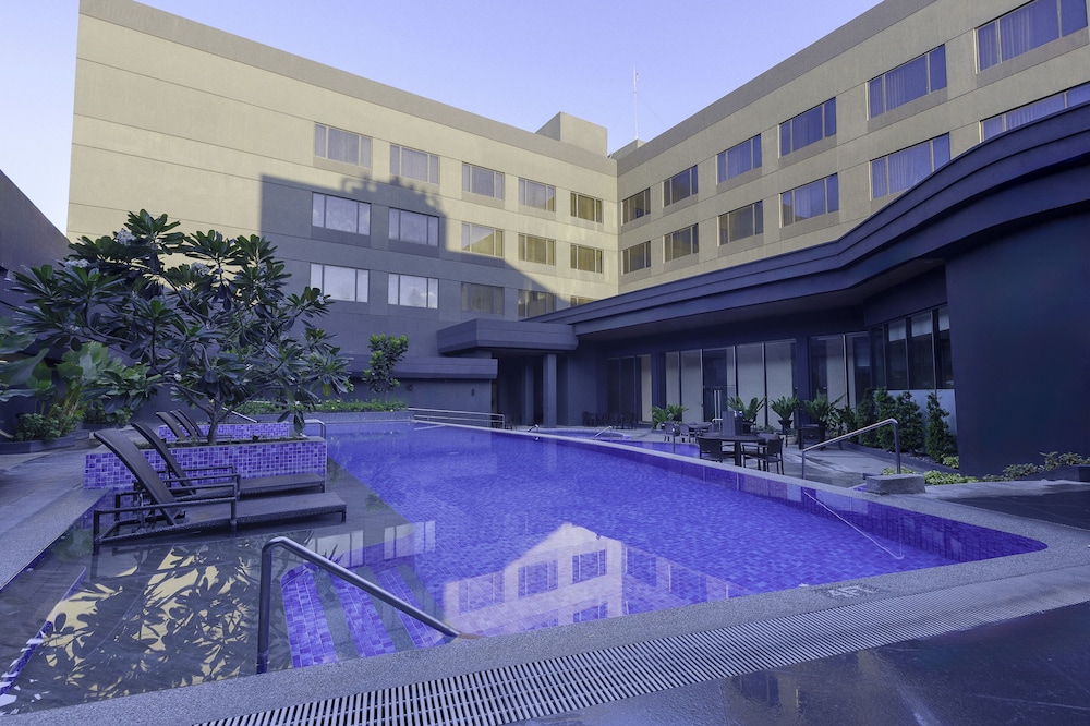 Grand Summit Hotel General Santos 25/50