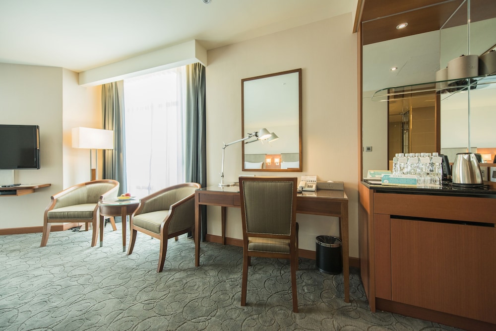 Taichung Harbor Hotel 33/38