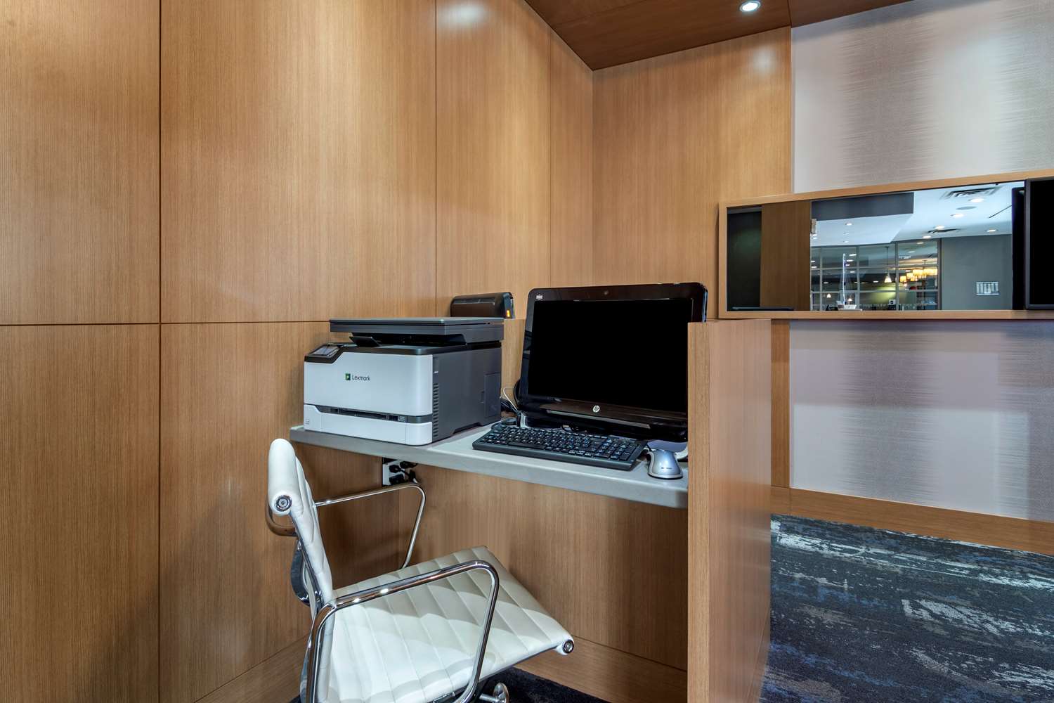 Best Western Plus Vancouver Airport Hotel 36/50