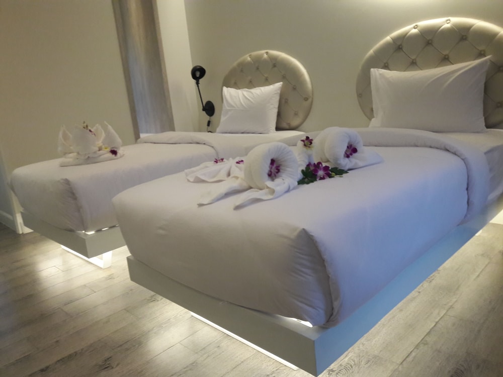 AVATARA RESORT 20/59