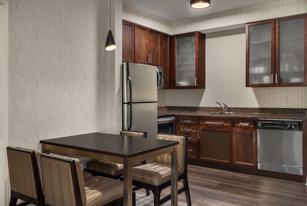 Residence Inn Long Island Islip/Courthouse Complex 27/35