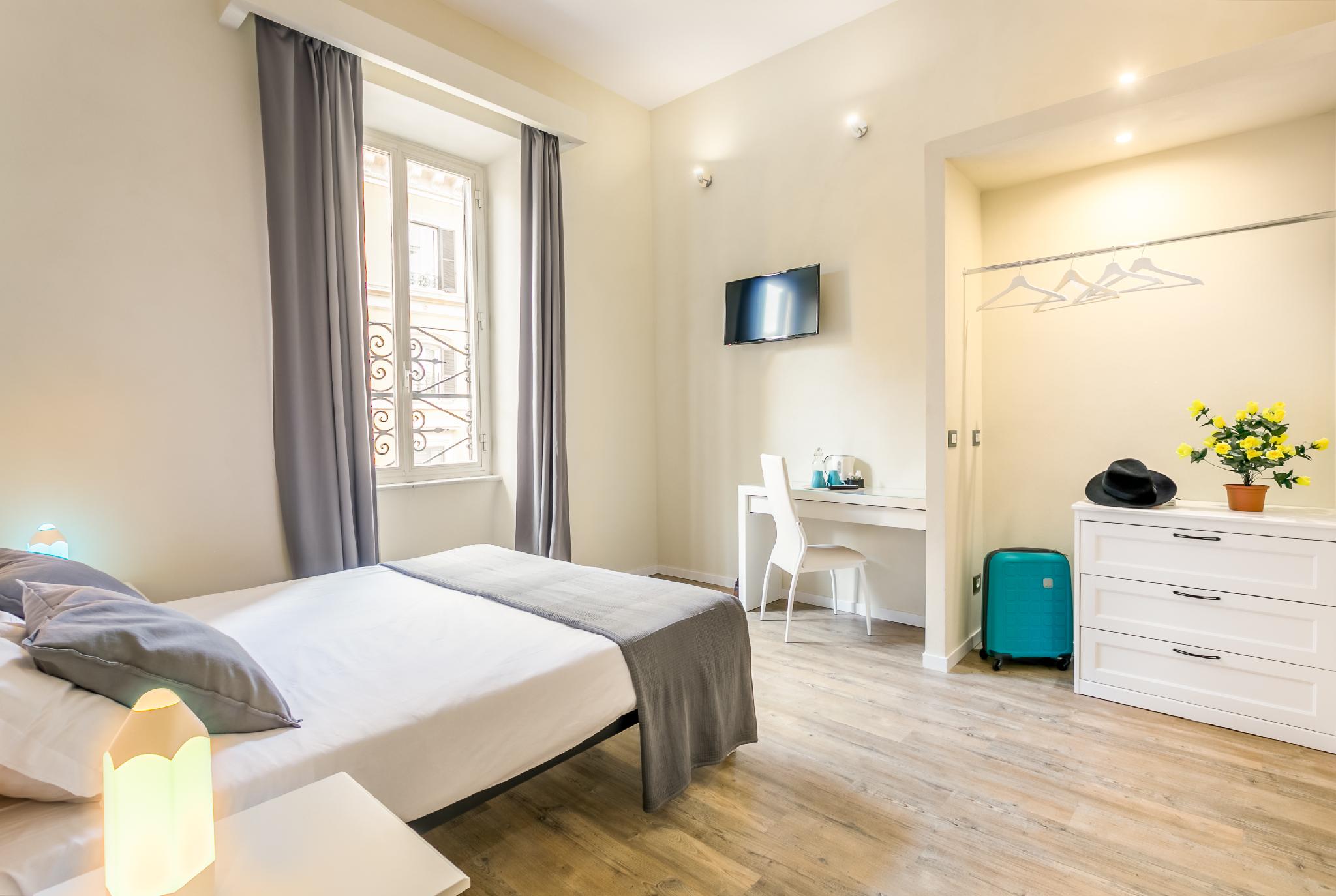Deluxe, Double Bed