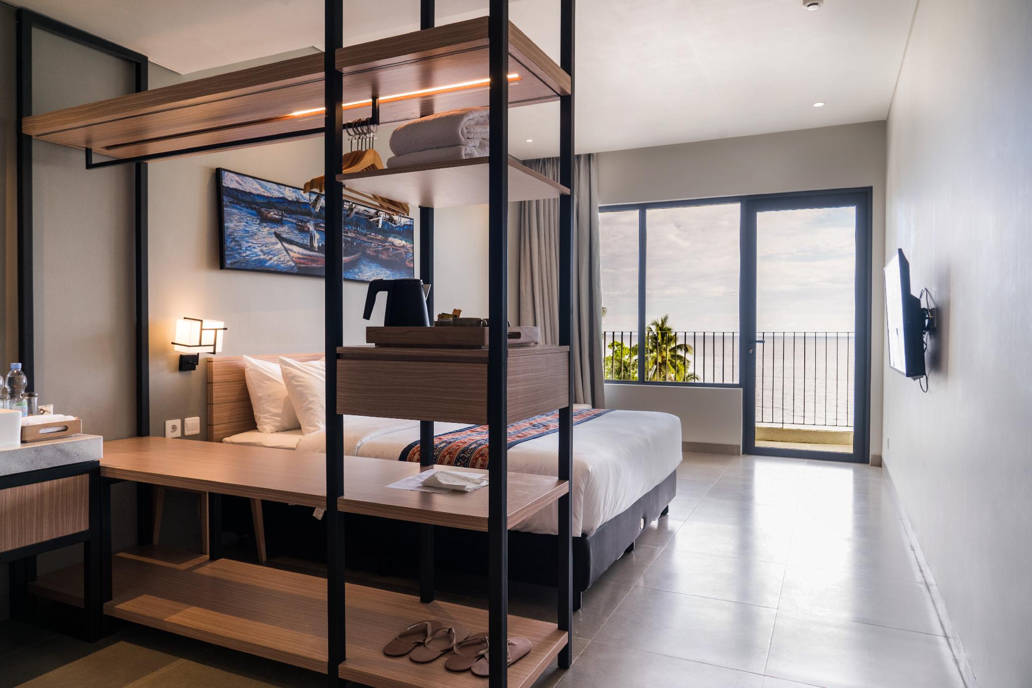 Ocean, Deluxe, King Bed, with View, Balcony