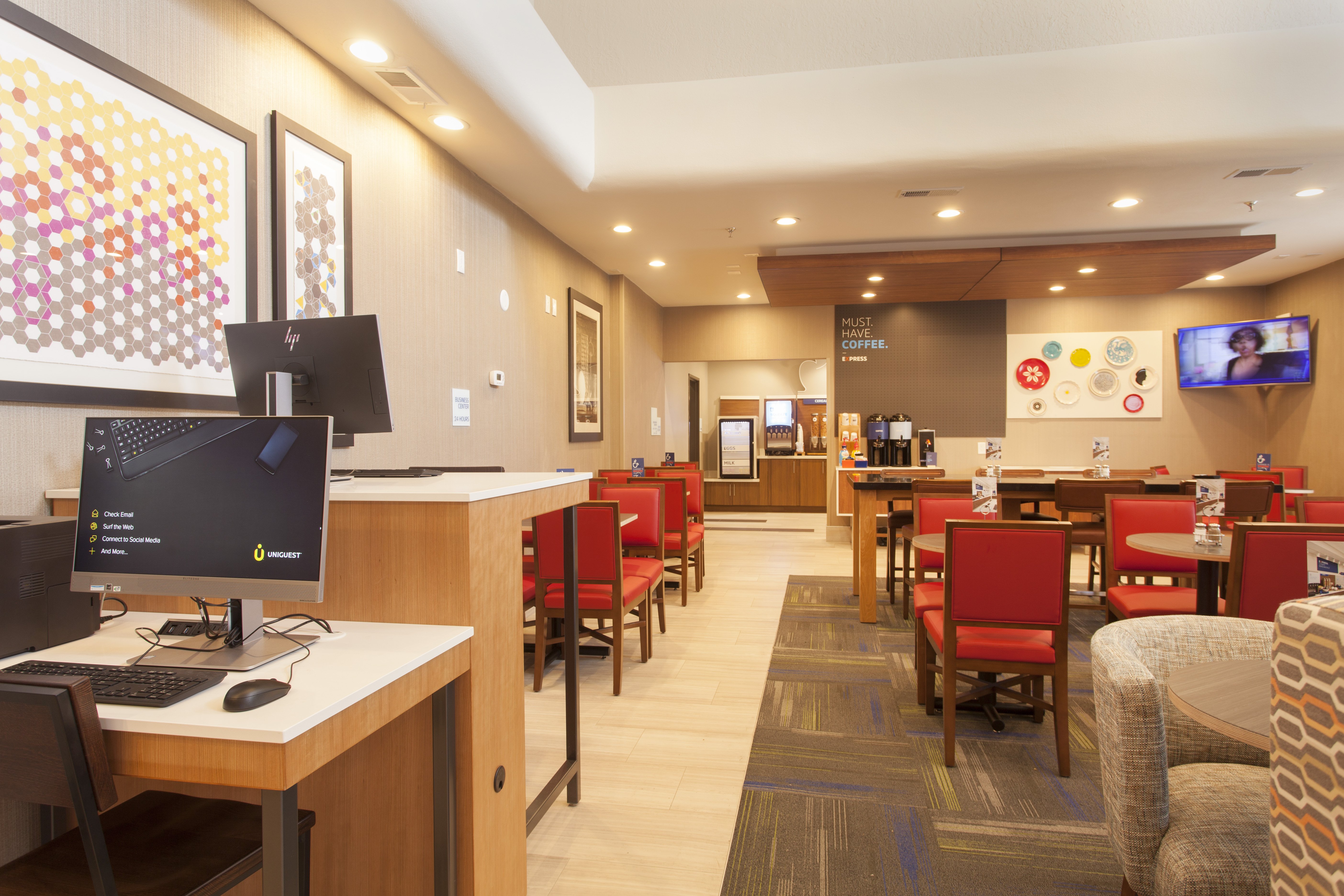 Holiday Inn Express Suites Santa Fe 17/22