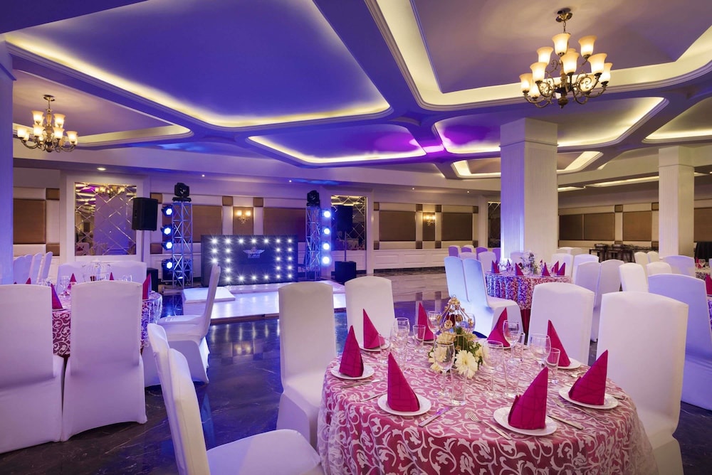 Ramada Plaza by Wyndham Chandigarh Zirakpur 51/58