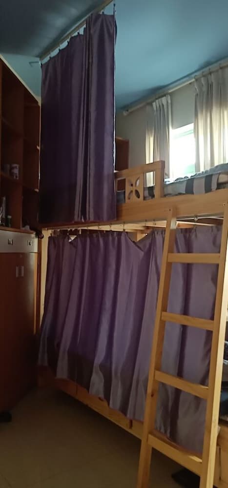 Shu Xu Internet Hostel 9/22