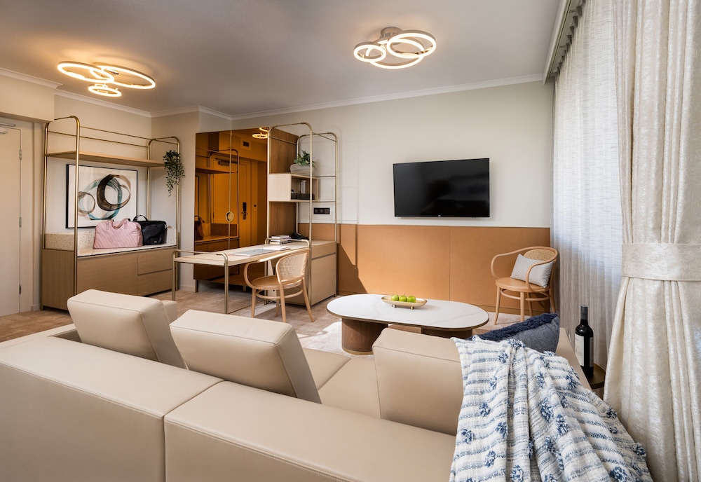 Mantra Terrace Hotel 40/67