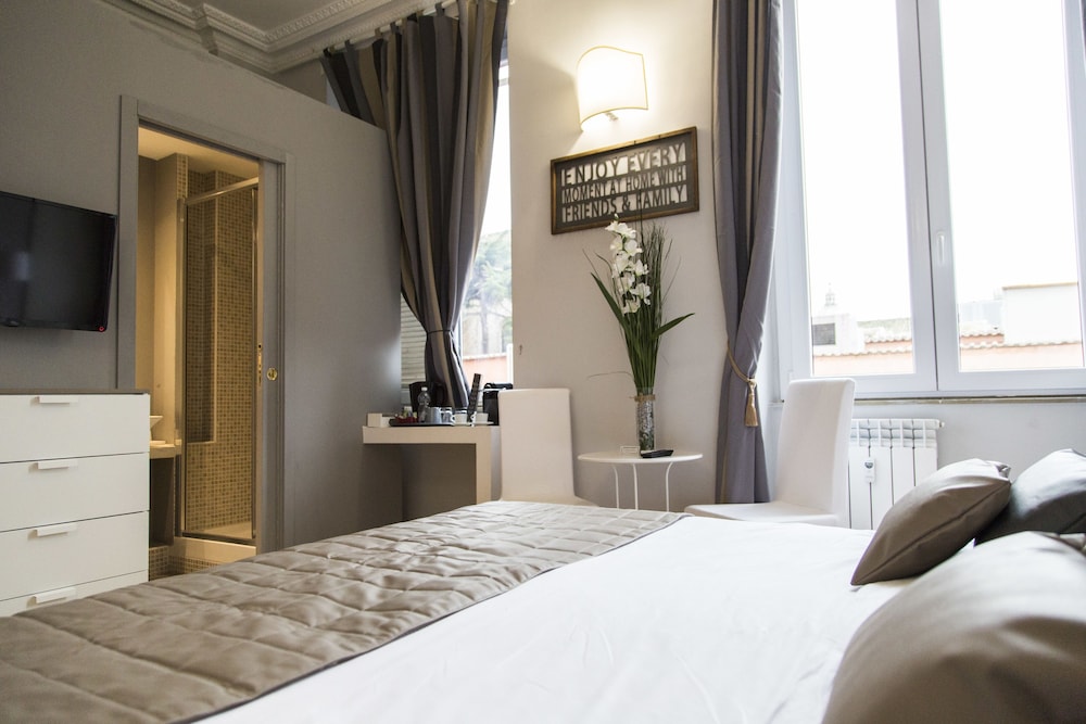 504 CORSO SUITES 22/76