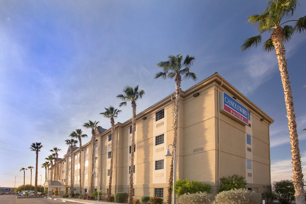 Candlewood Suites Yuma 8/73