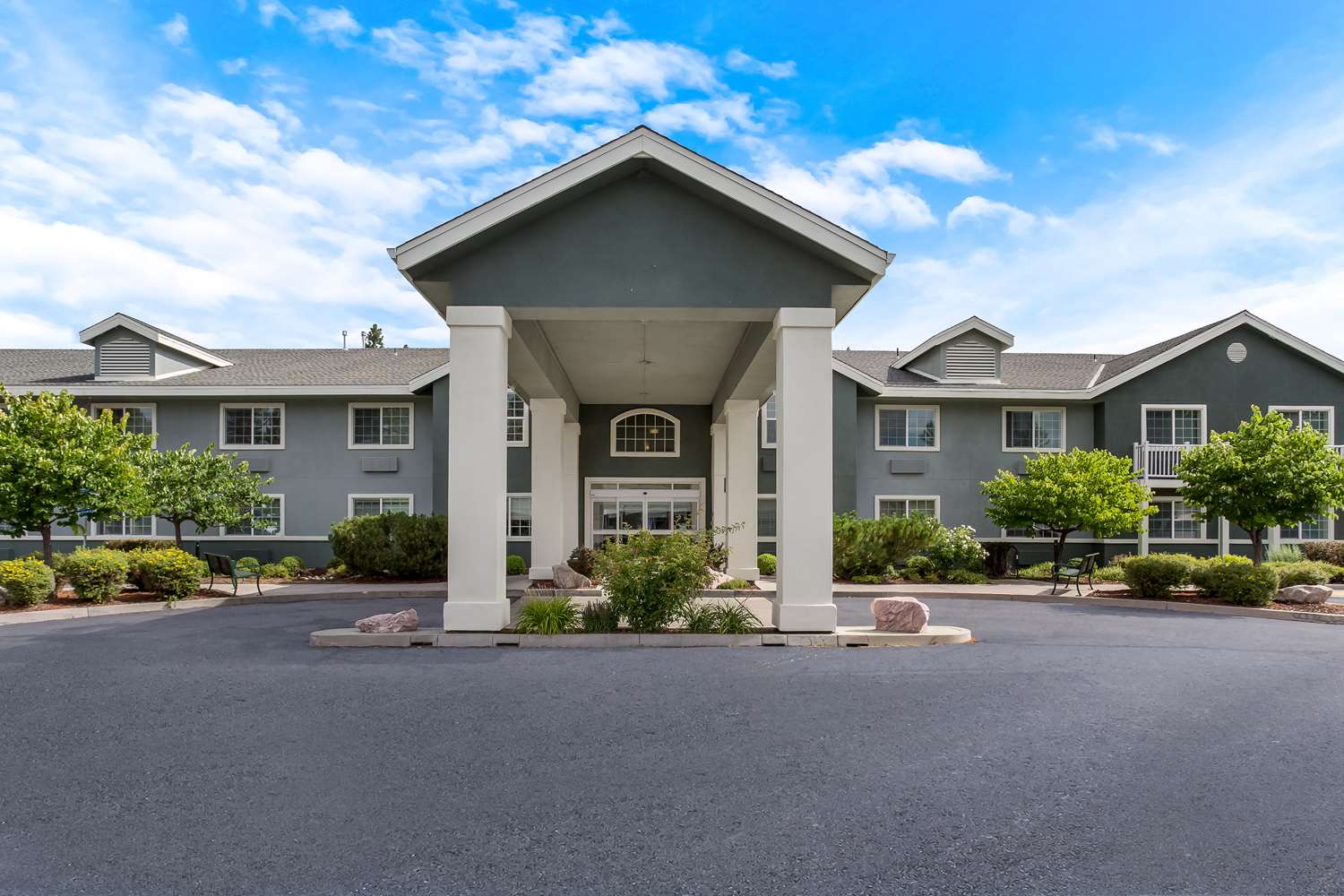 Best Western Rose Quartz Inn 2/40
