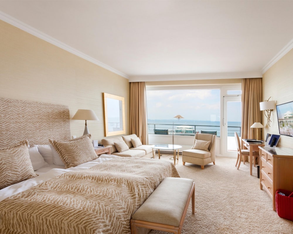 Suite, Double Bed, Land View
