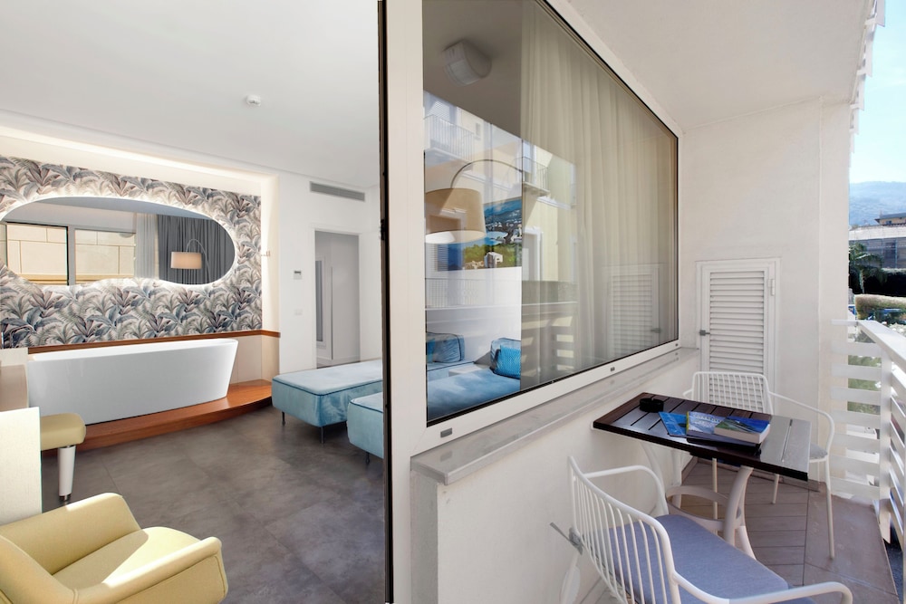 Tasso Suites 45/71
