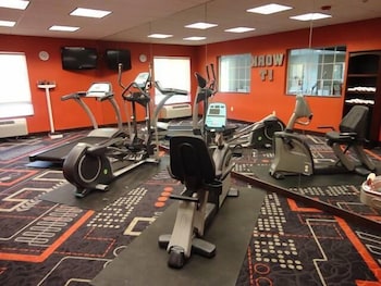 Holiday Inn Express Hotel Amp Suites Oklahoma City North 33/50