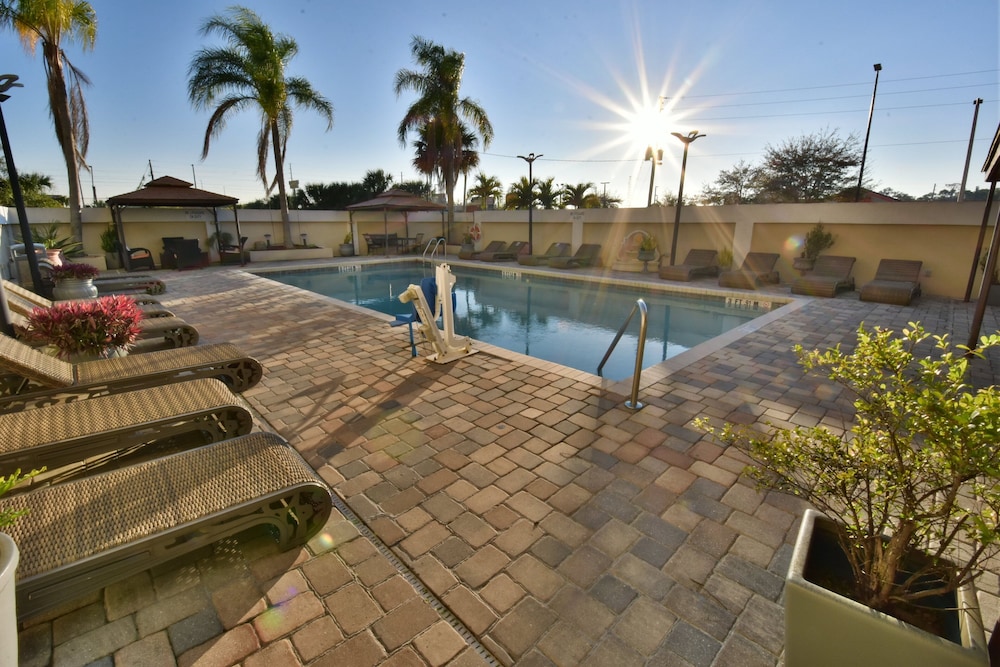 Holiday Inn Orlando East - UCF Area 31/59