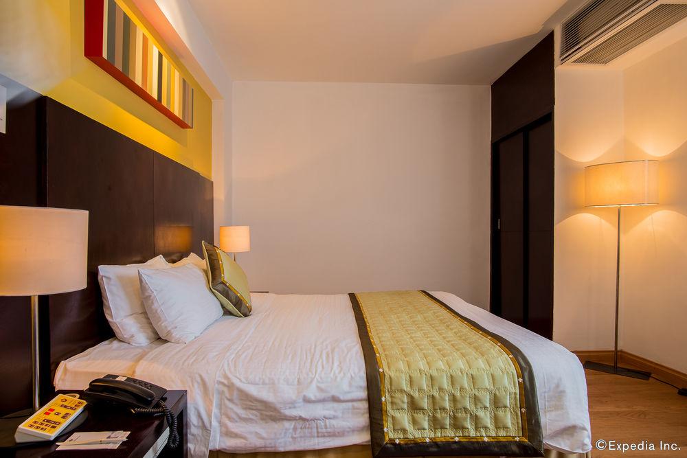 Deluxe, Double Bed