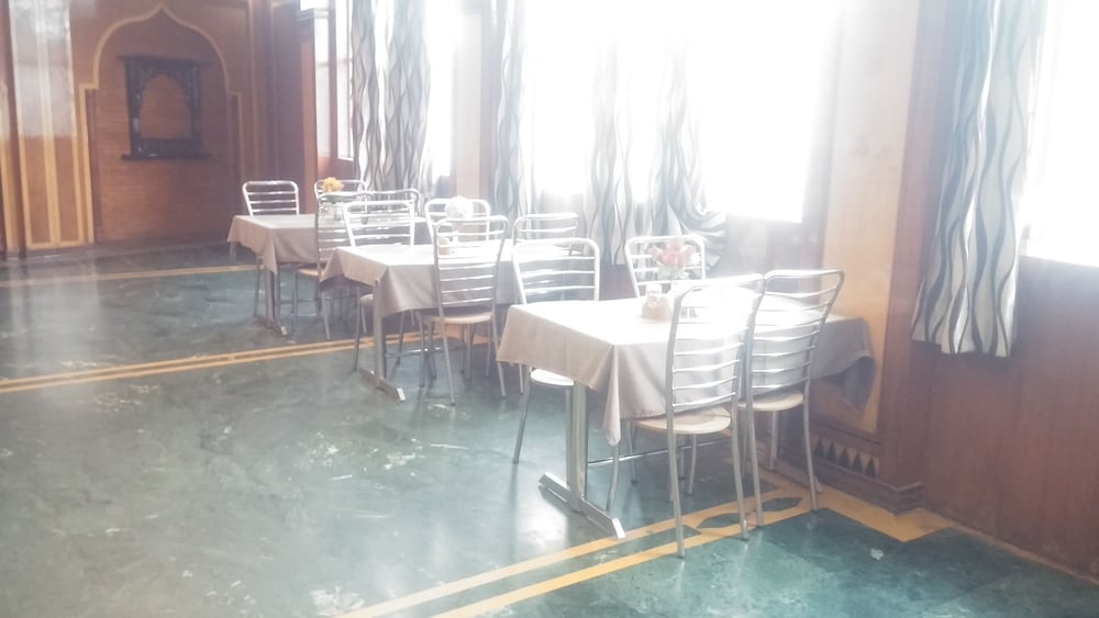 Hotel Delhi Aerocity 60/75
