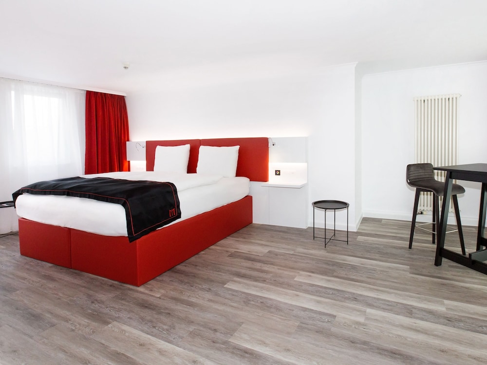 Dormero Hotel Zurich Airport 16/47