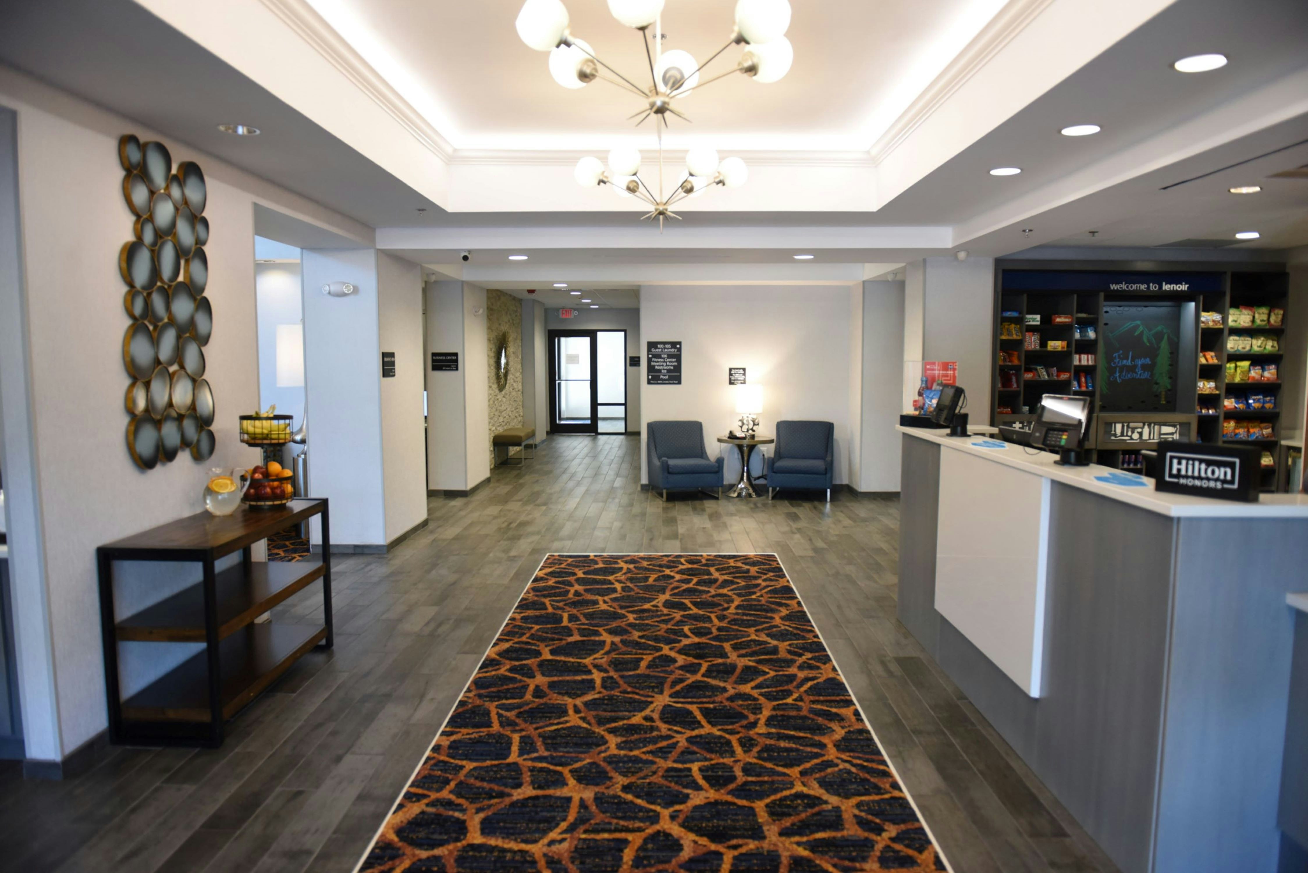 Hampton Inn Suites Lenoir Nc 15/76