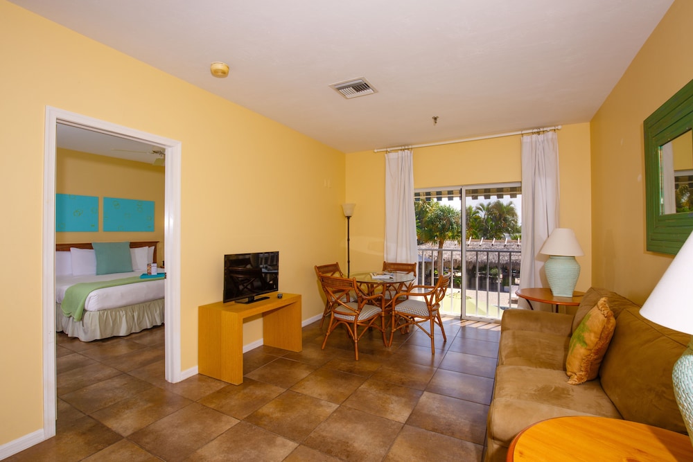 Naples Garden Inn 39/57