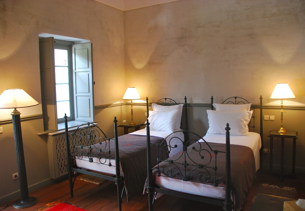 Hotel L'Iglesia 24/50