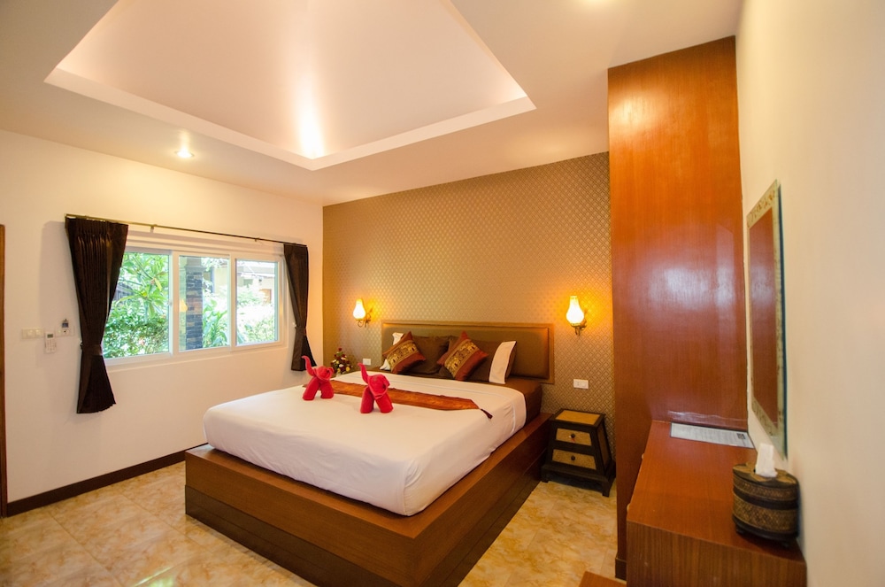 DELUXE, DOUBLE BED
