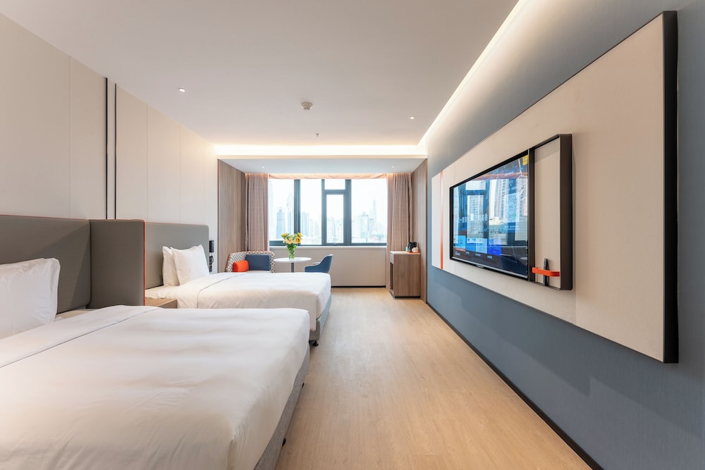 Holiday Inn Express Shanghai Jing'an Temple 21/50