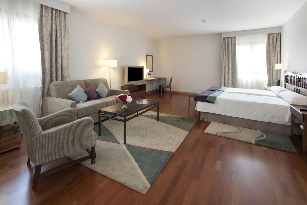 Parador De Villafranca Del Bierzo 25/45