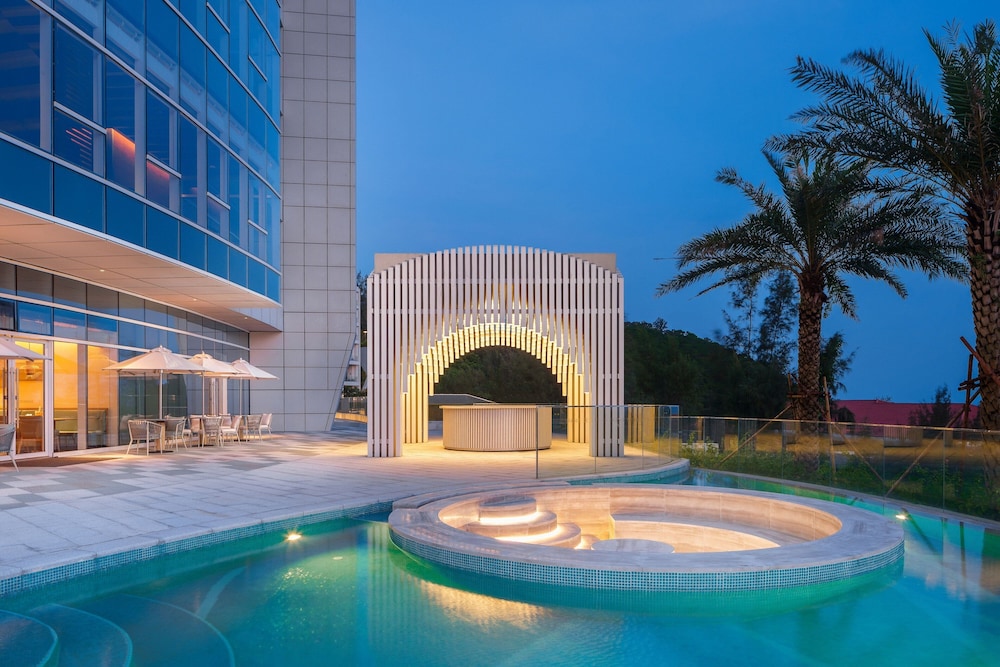 Sheraton Beihai Resort 32/64