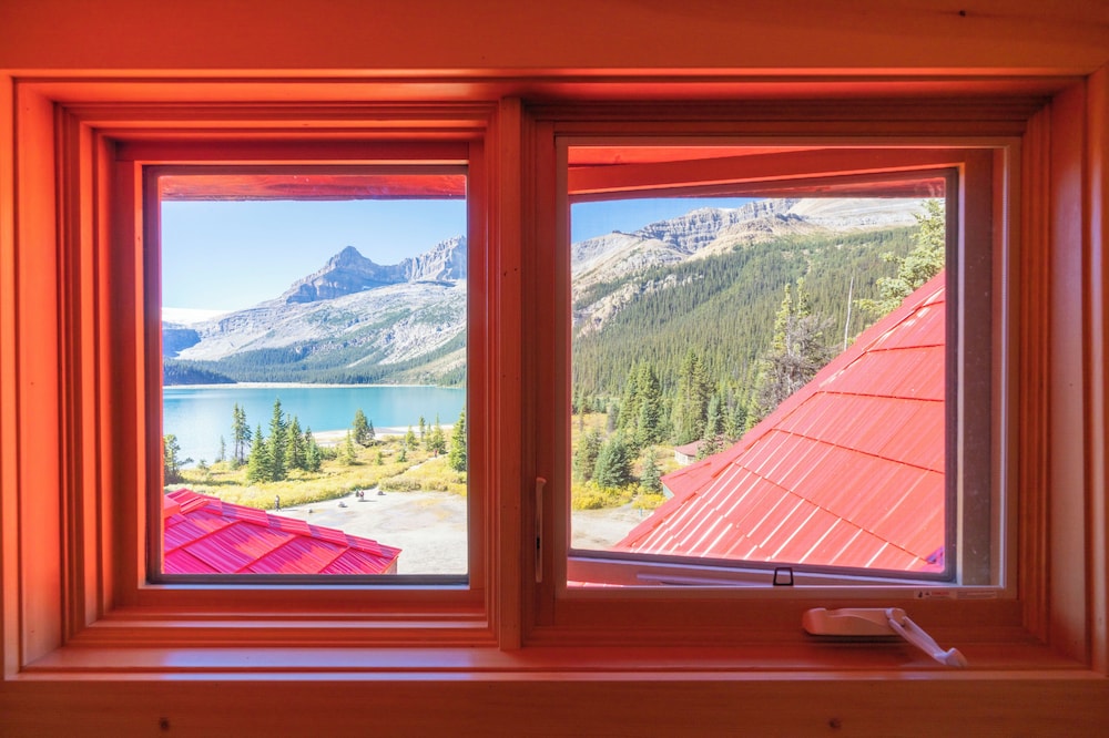 The Lodge at Bow Lake 22/49