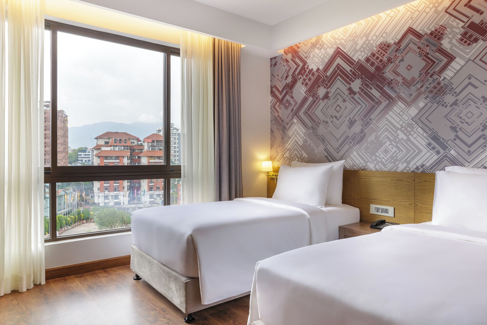 DELUXE TWIN ROOM