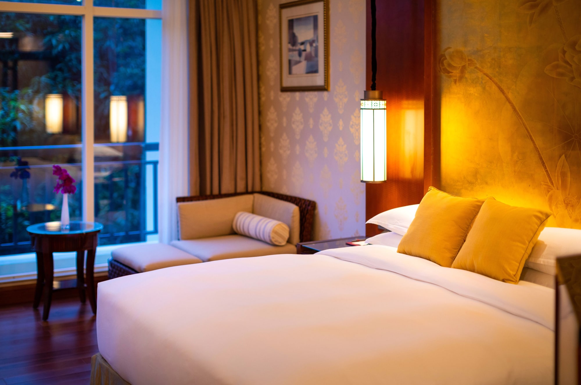 Superior, King Bed, Queen Bed, Good View