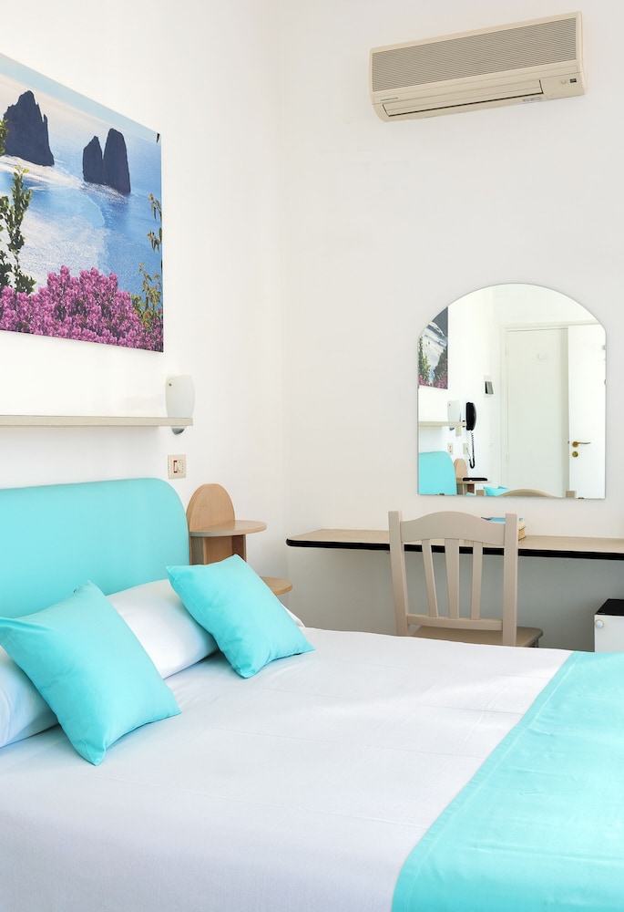 Hotel Carmencita 36/52