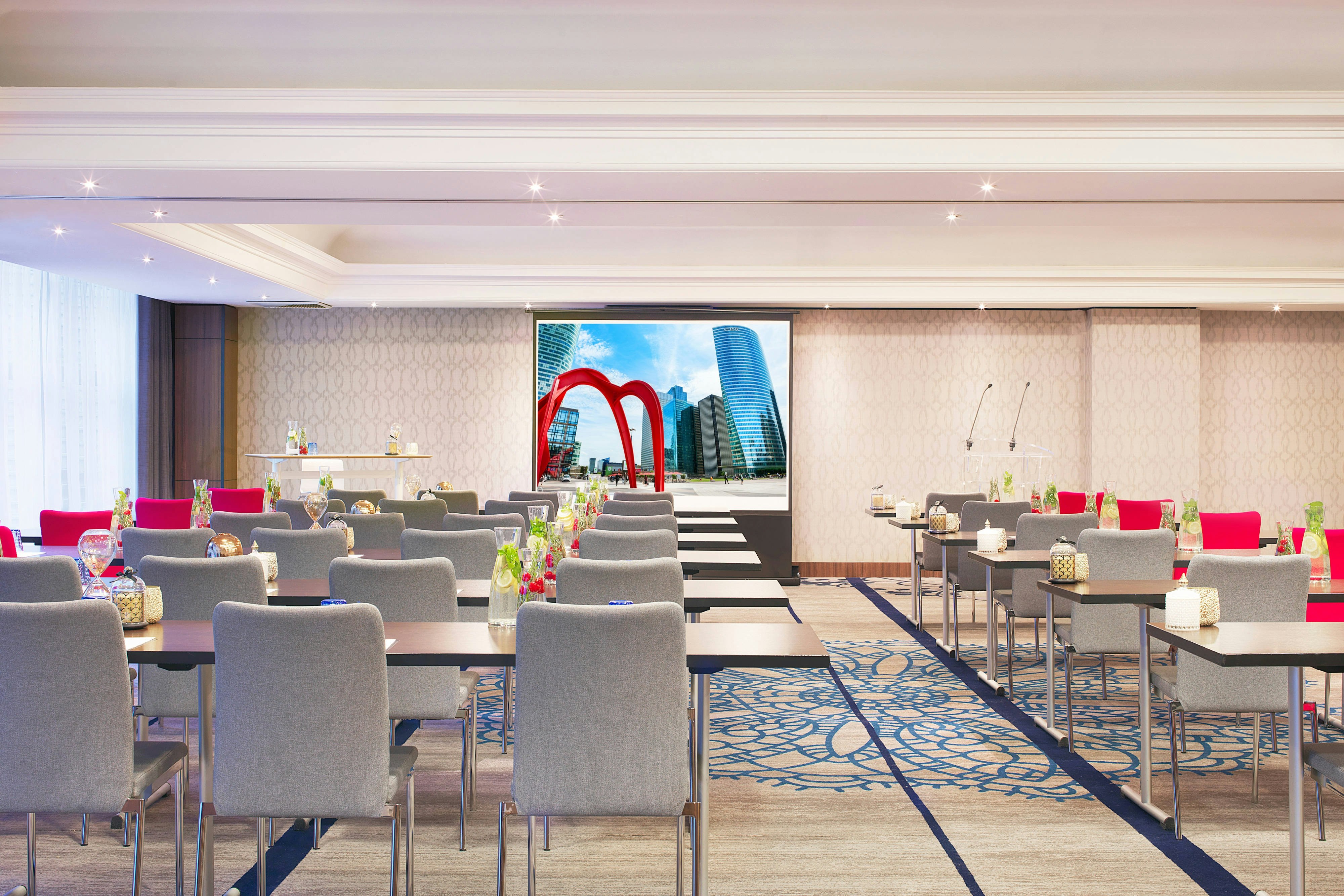 RENAISSANCE PARIS LA DEFENSE HOTEL 22/34