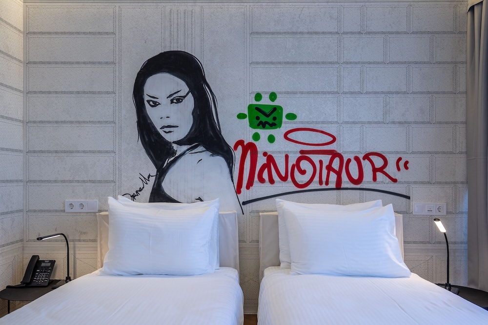 Platforma Design Hotel 40/66