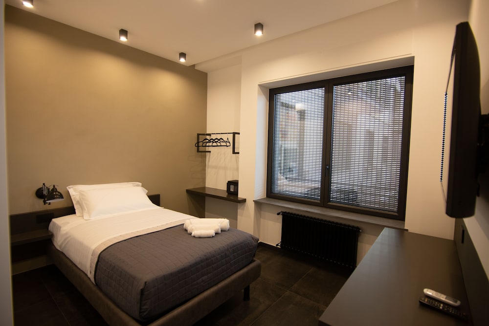 Napoliurbansuite 12/50